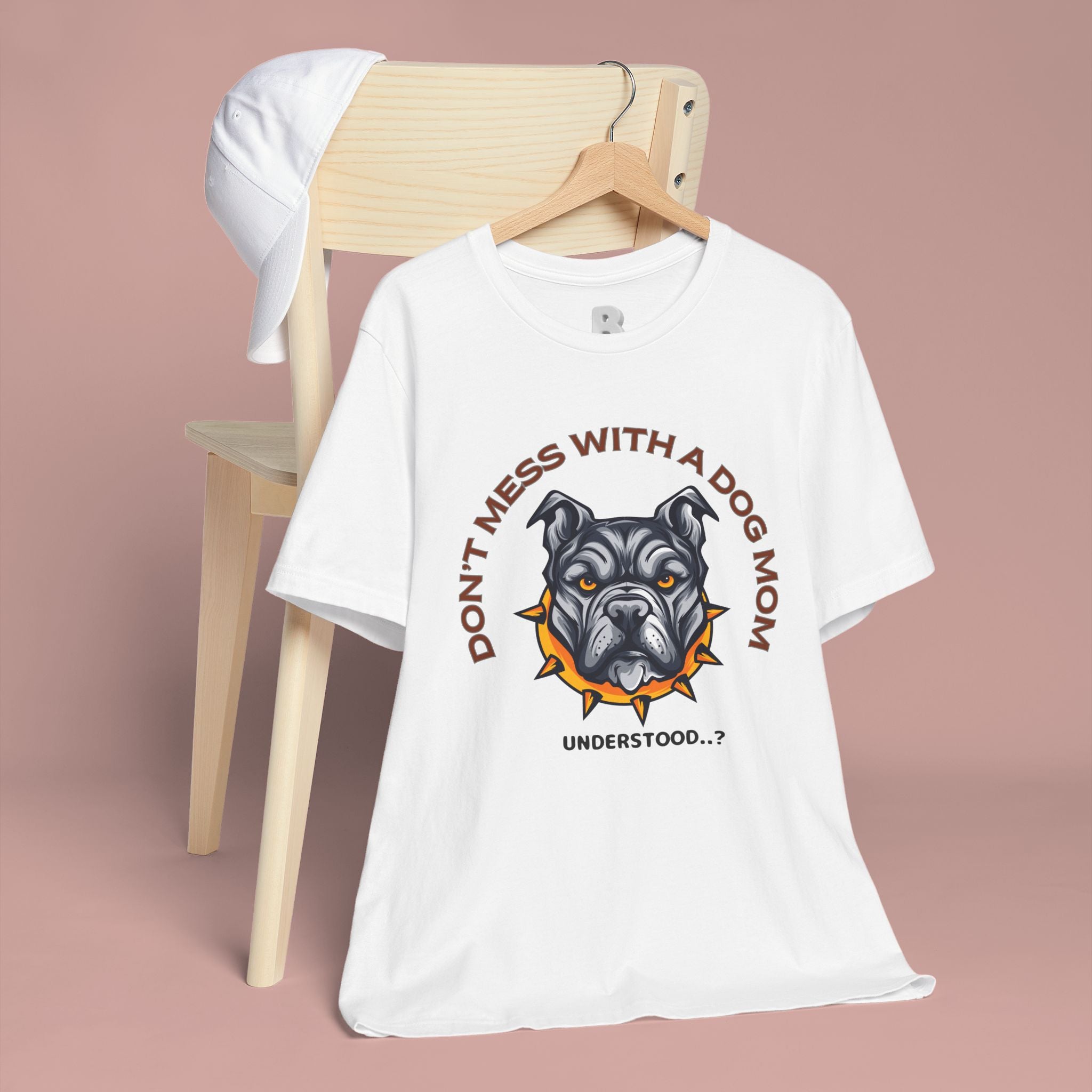 Dog Mom Tee — “Don't Mess With a Dog Mom” Graphic T‑Shirt