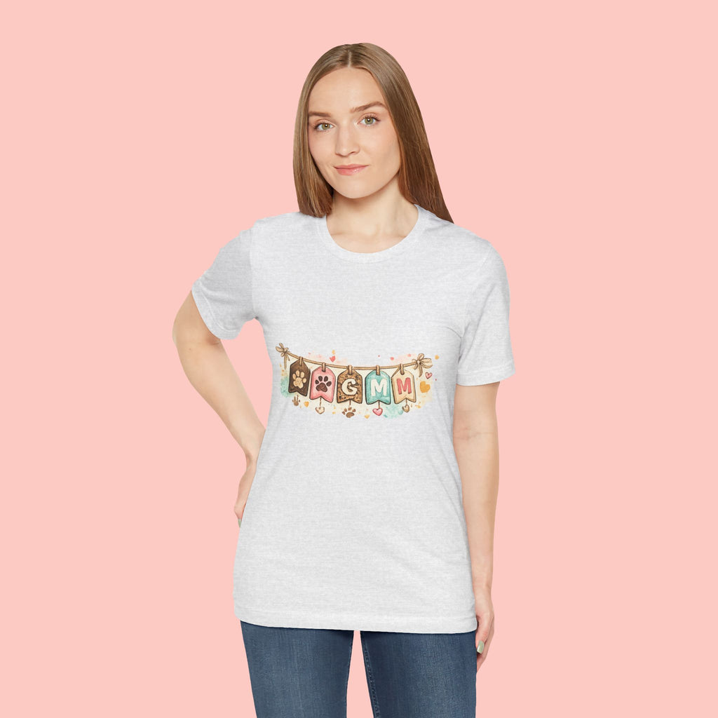Pet Mom Banner Tee — Cute Paw Print "MOM" Graphic T-Shirt
