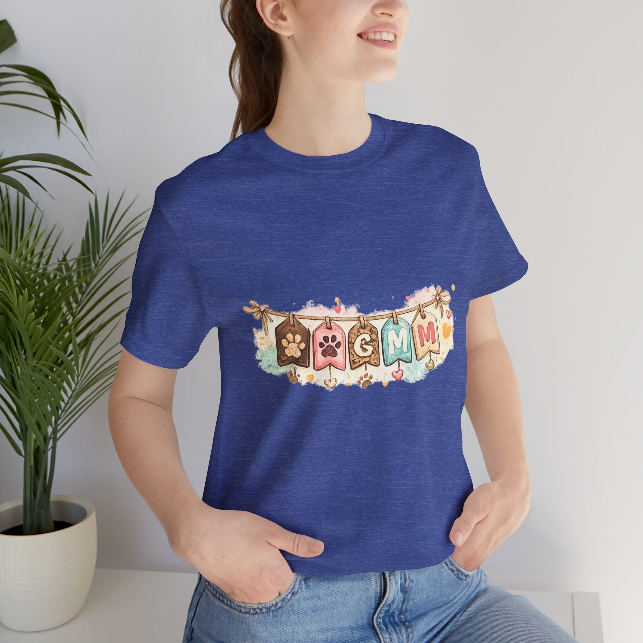 Pet Mom Banner Tee — Cute Paw Print "MOM" Graphic T-Shirt