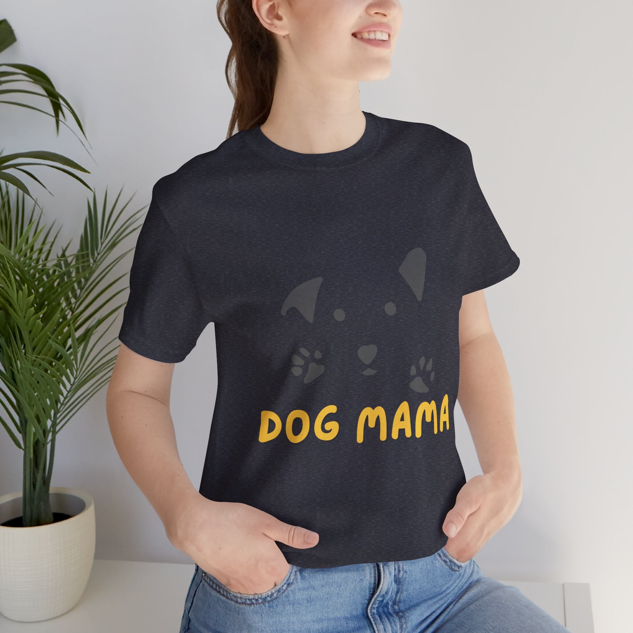 Dog Mama Graphic Tee — Cute Paw Print Dog Face T-Shirt for Dog Lovers