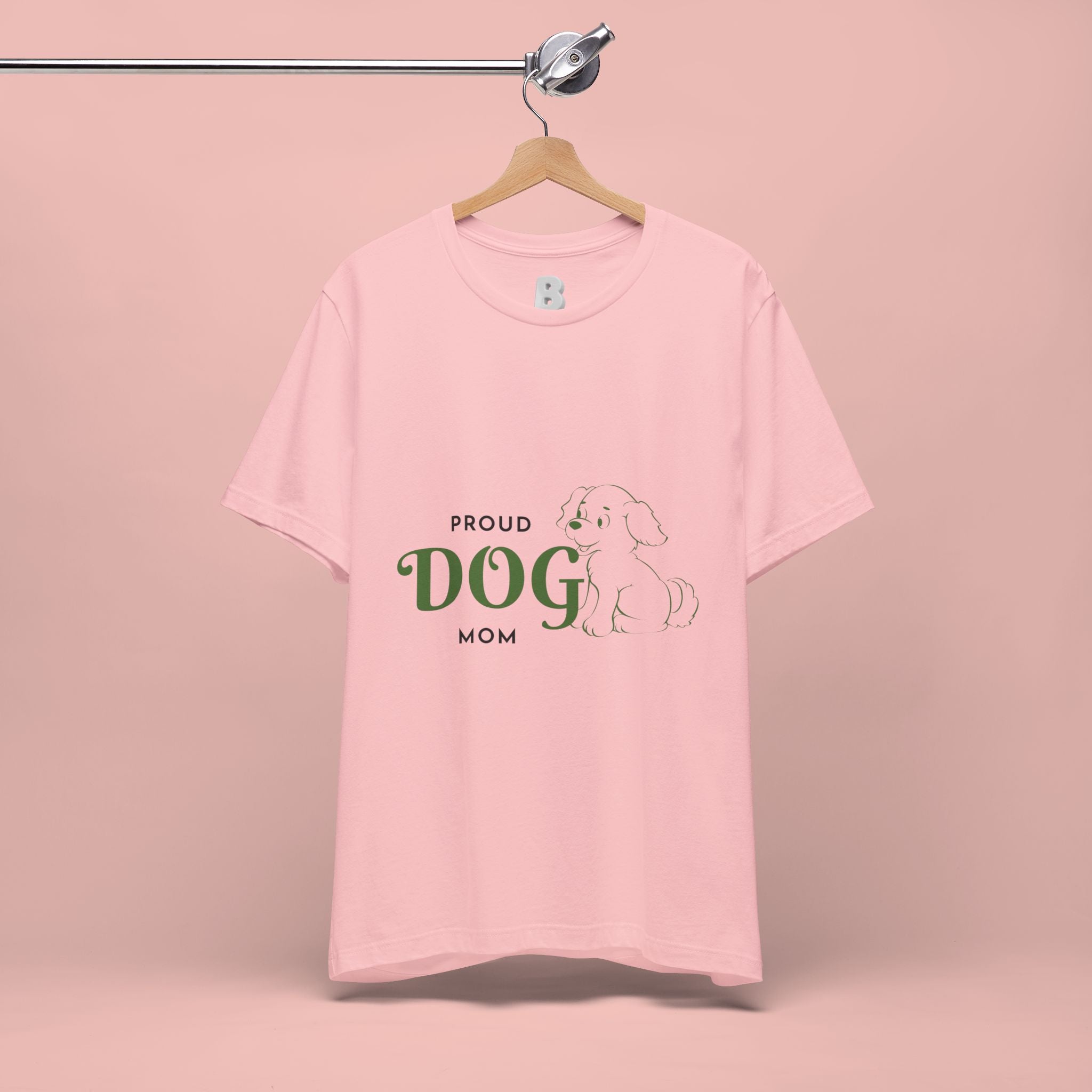 Proud Dog Mom T-Shirt – Cute Paw Print & Puppy Graphic Tee