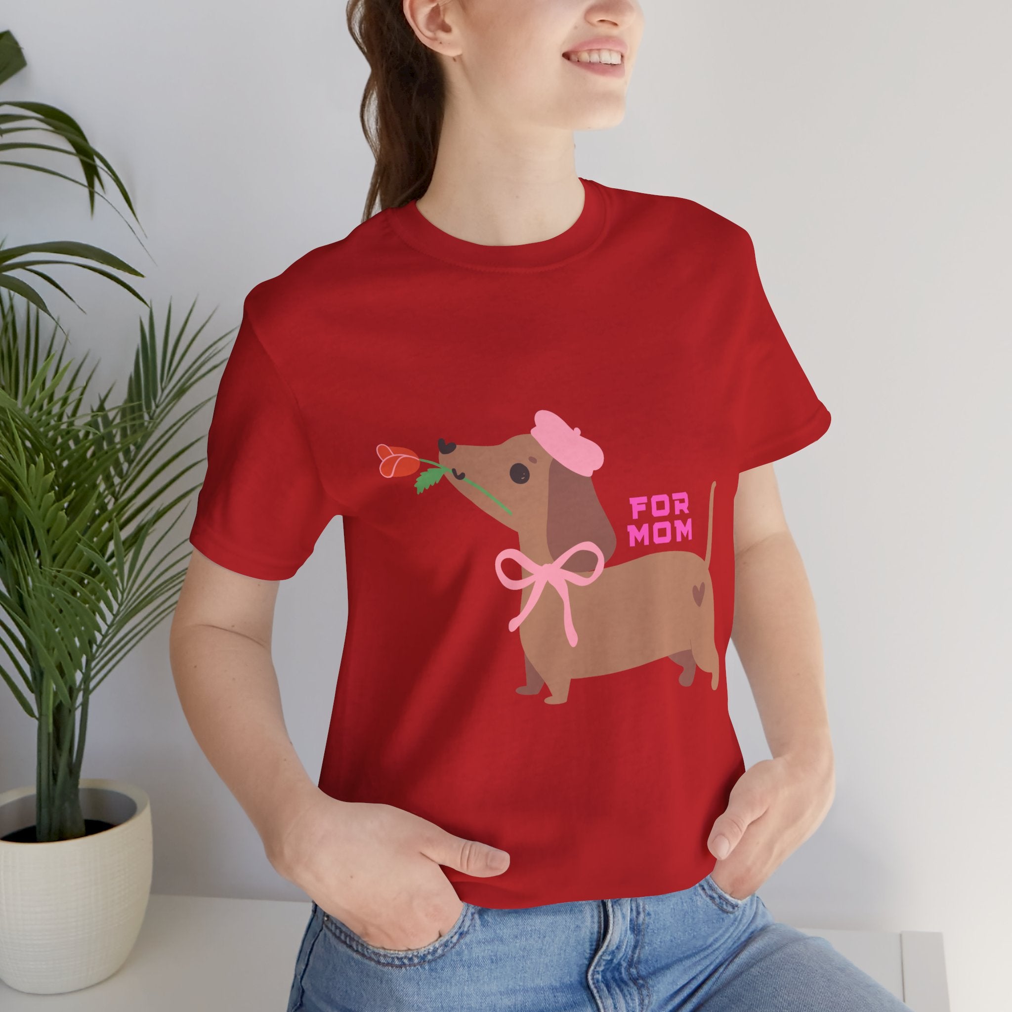 Mommy’s Dachshund Tee – Cute Dog with Rose “For Mom” Shirt