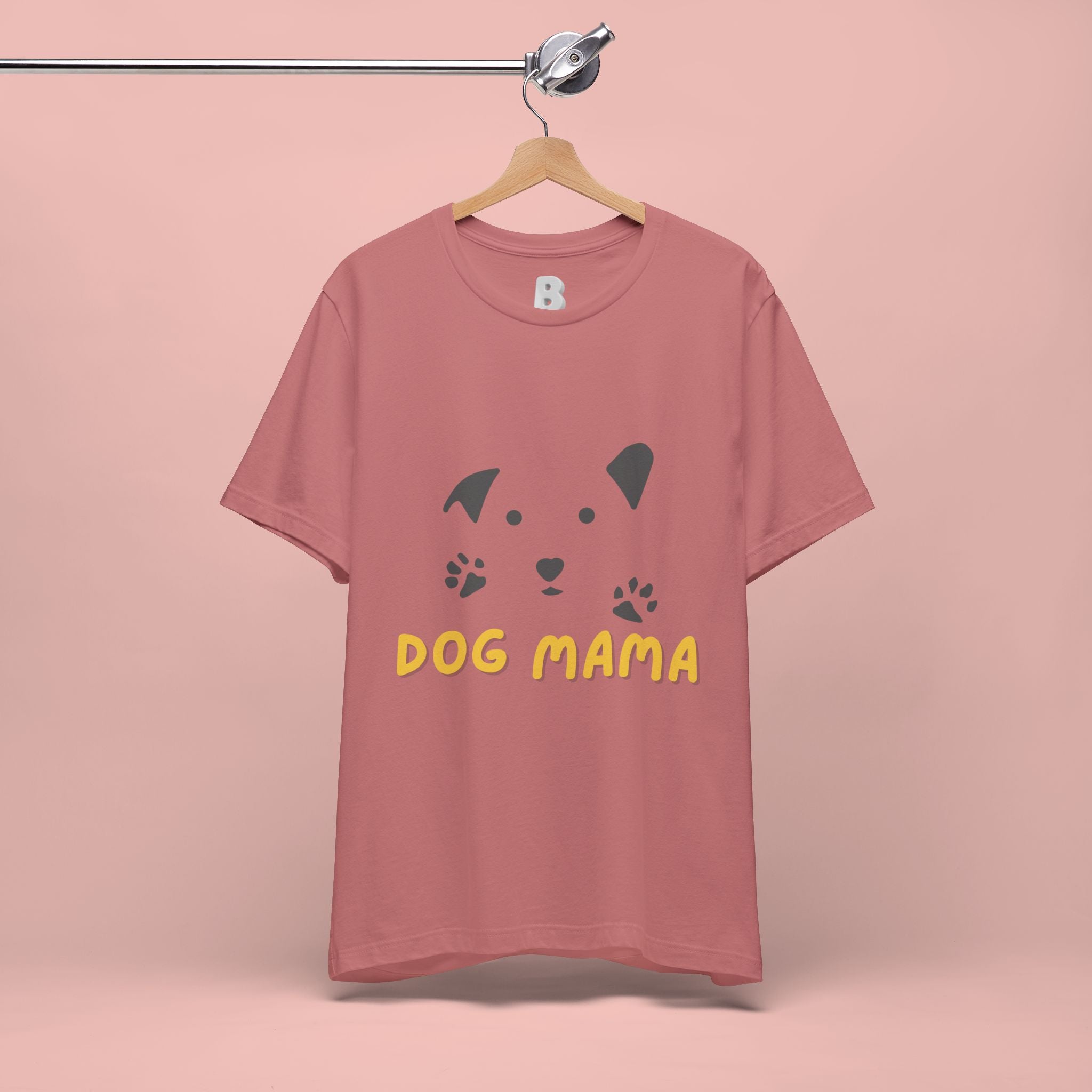 Dog Mama Graphic Tee — Cute Paw Print Dog Face T-Shirt for Dog Lovers