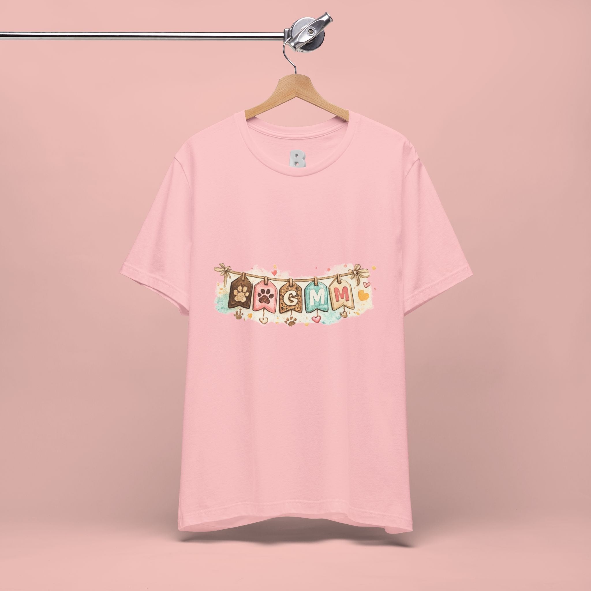 Pet Mom Banner Tee — Cute Paw Print "MOM" Graphic T-Shirt